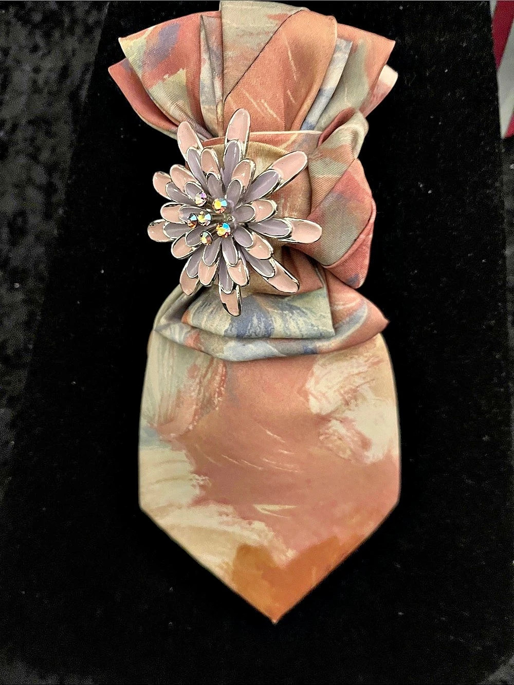 Floral Brooch Scarf in Pink & Gree